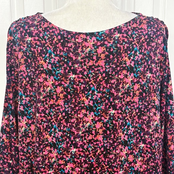 Daisy Fuentes Pink Multicolor Print Stretch Twist Front 3/4 Sleeve Top 2X - Picture 15 of 16